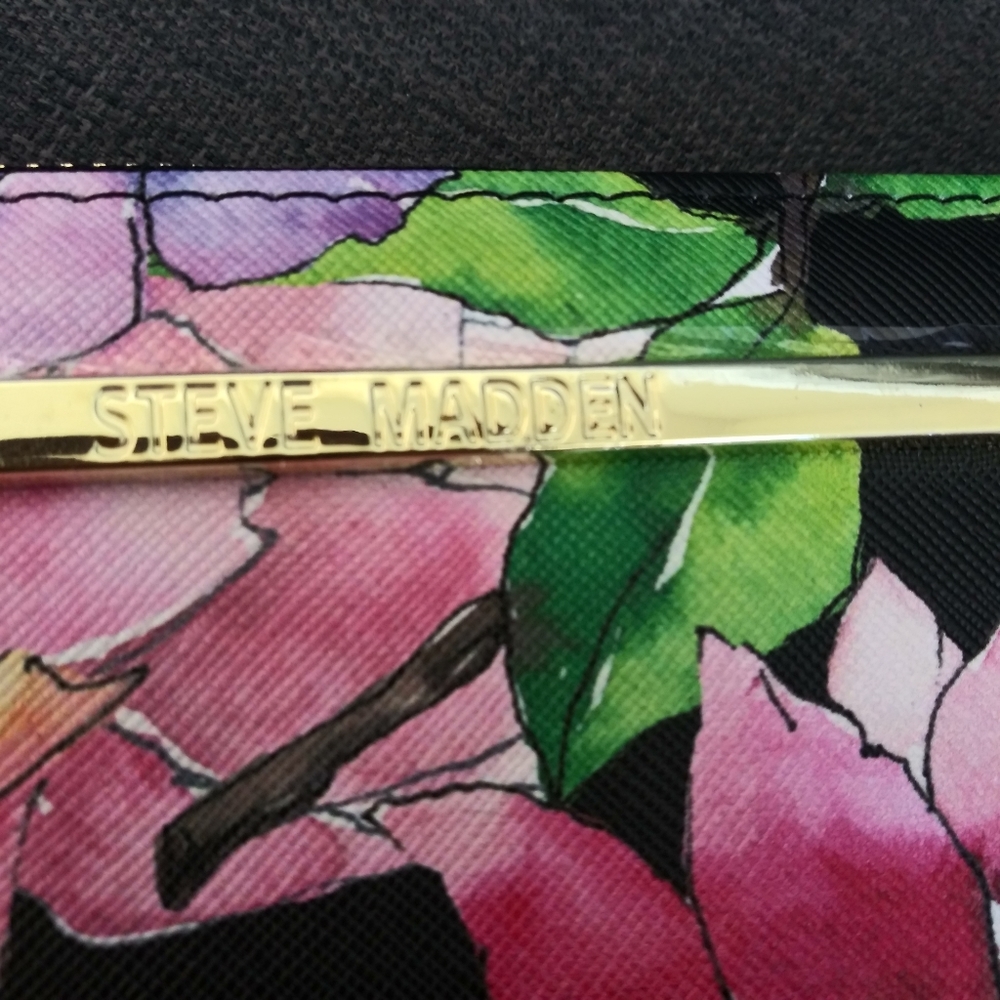 NWT STEVE MADDEN WRISTLET WALLET CASE ORGANIZER - Picture 2 of 9